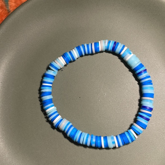 2 handmade bracelets - Picture 3 of 3